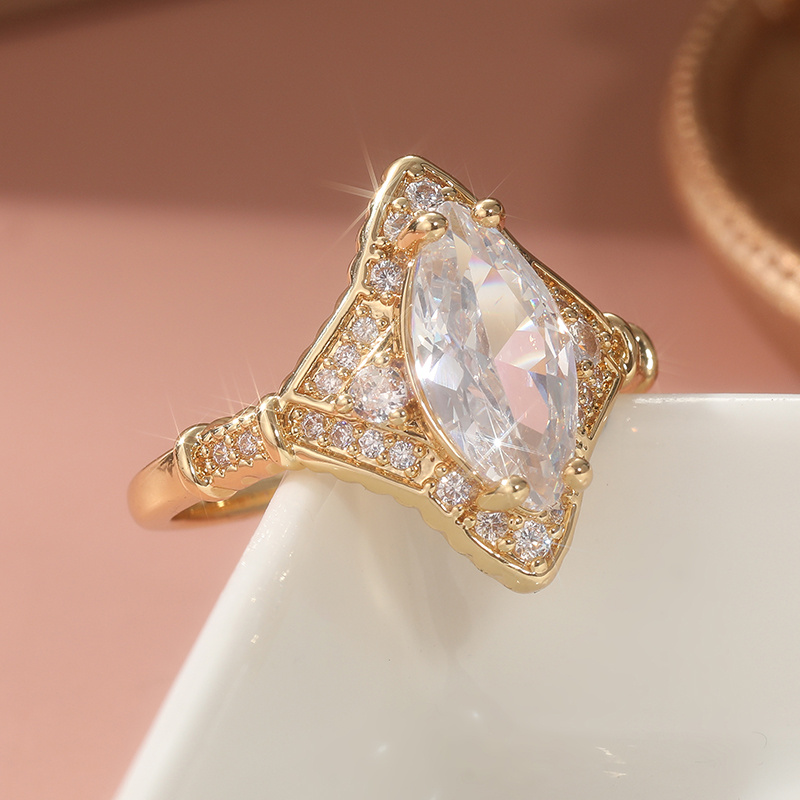 Vintage Water Droplet Zirconia Ring for Women